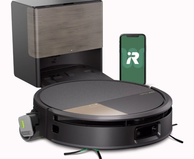 Roomba&reg; Max 705 Combo Robot + AutoWash&trade;