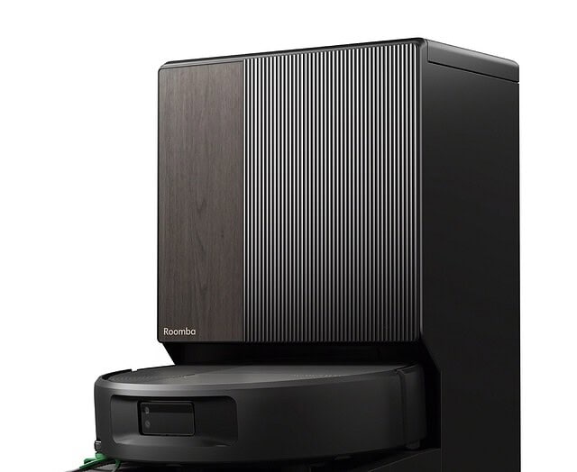 Roomba&reg; Max 875 Combo Robot + AutoWash&trade; dock